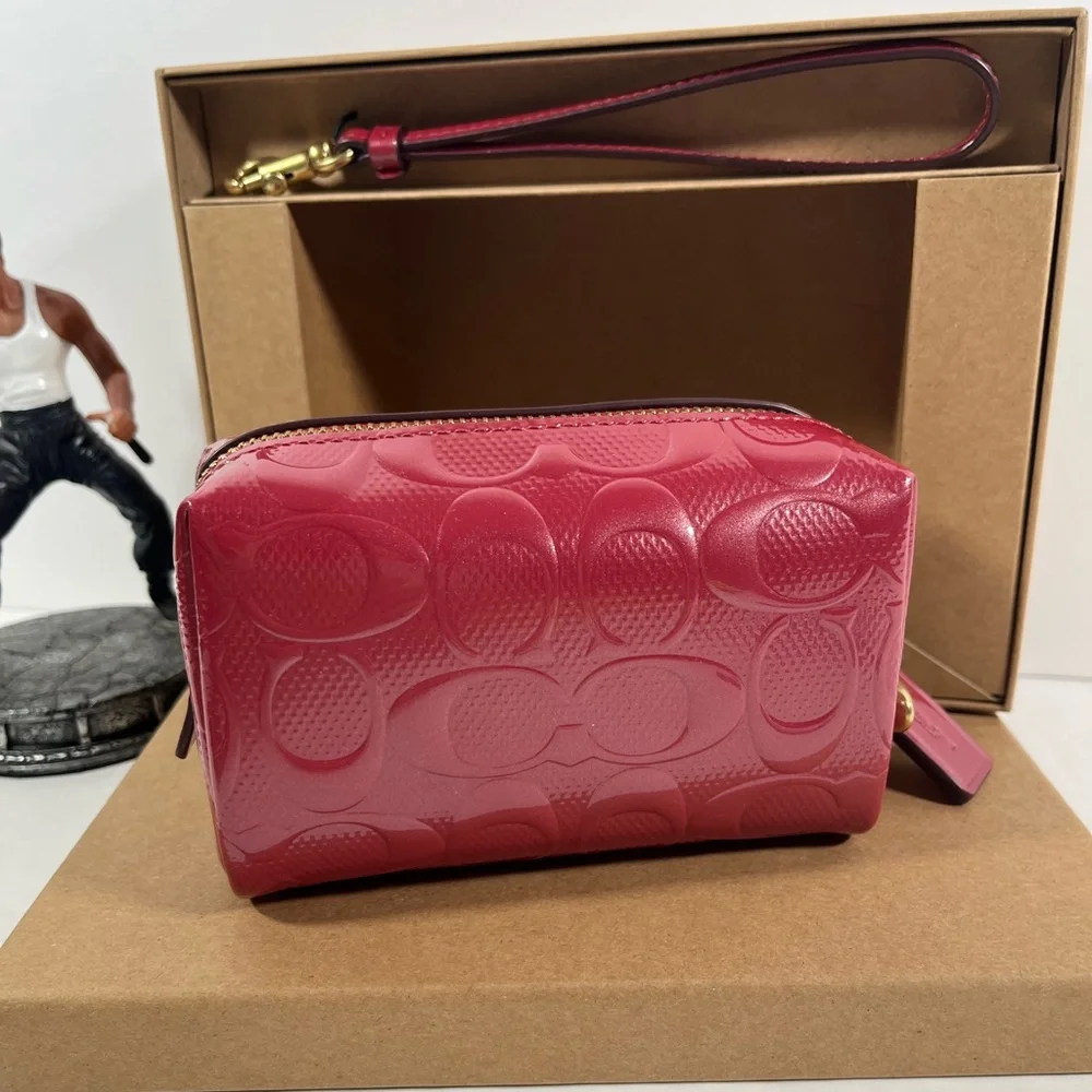 Coach Boxed Essential Mini Cosmetic Pouch Wristlet Enamel red NWT - Picture 5 of 6